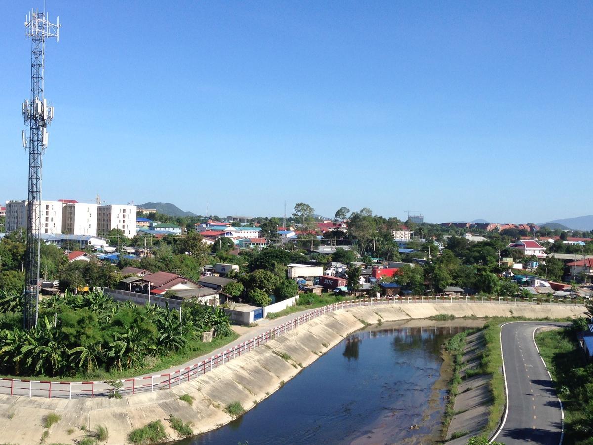 Modernbright Laemchabang Aparthotel Bang Lamung Luaran gambar