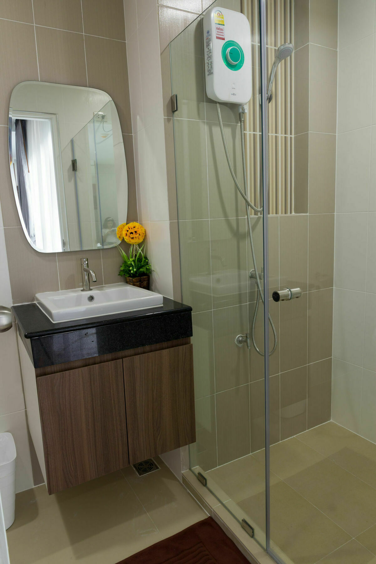 Modernbright Laemchabang Aparthotel Bang Lamung Luaran gambar
